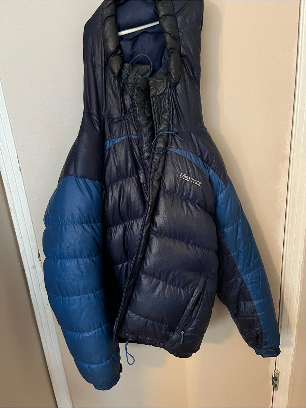 Men’s Marmot 800 fill puffer jacket medium